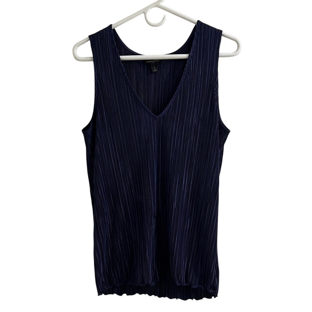 Banana Republic Navy Blue Pleated‎ V-Neck Sleeveless Top Blouse Small